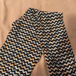 Lularoe tall & Curvy double print leggings